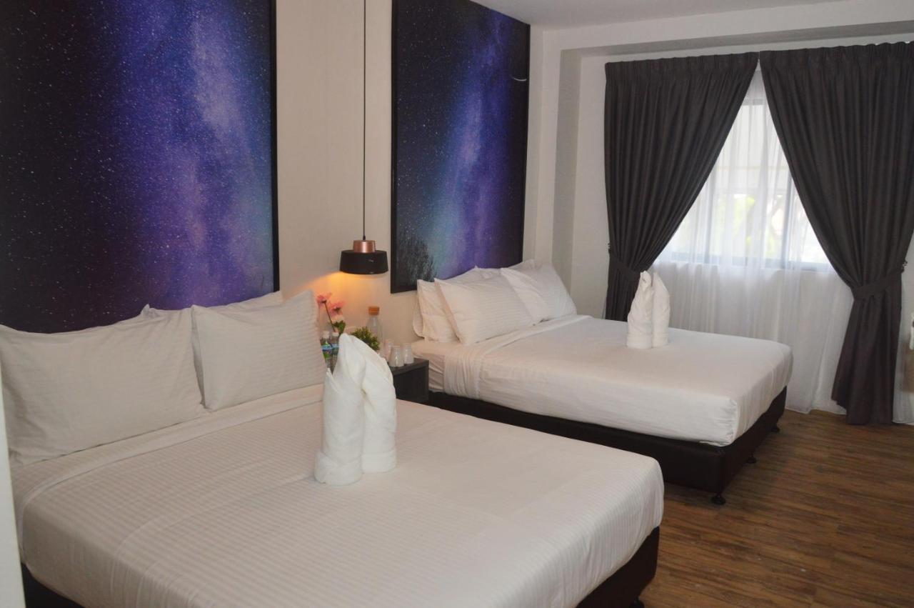 De Luna Sri Petaling 2*