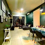 Petalz Luxury Suite 10Pax Mid Valley Old Klang Road Oug Klang Lama Kl