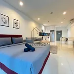 Mercu Summer Suites