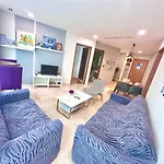 Around Klcc Area Vortex Apartment