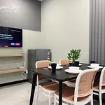 Neu Suites By Awesomestay