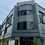 1 Hotel Kuchai Lama
