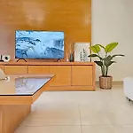 Fahrenheit Bukit Bintang Big Group 13Pax Family Suites