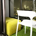 Luxury Studio Apartment With Balcony