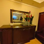 Times Square Services Star Apartment At East Lobby