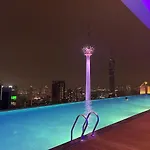 Luxury Wings Suite At Klcc