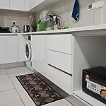 Astoria Ampang, 6Pax - Near Klcc, Zoonegara, Ampangpoint Mall