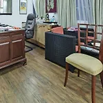 Super Oyo 90780 J Hotel Bukit Bintang