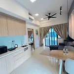 Colony Service Suites Klcc At Sky World