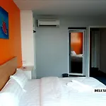Lucky 11 Hotel