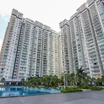 Sandy Beach Le Yuan Residence
