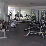 Oyo Home 501 Luxury 1Br Crest Condo