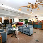 Oyo 390 Mayview Glory Hotel