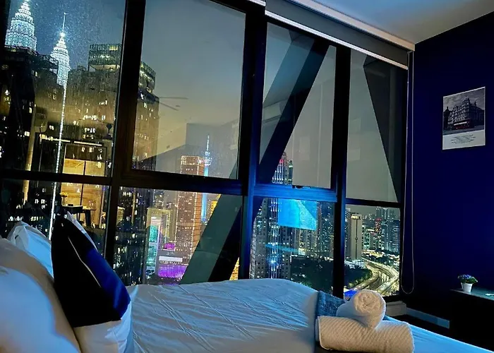 Luxe Sky Scarletz Suit Klcc