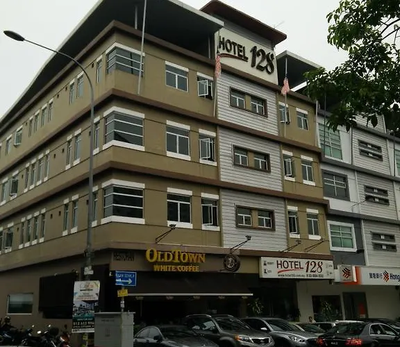 Hotel 128