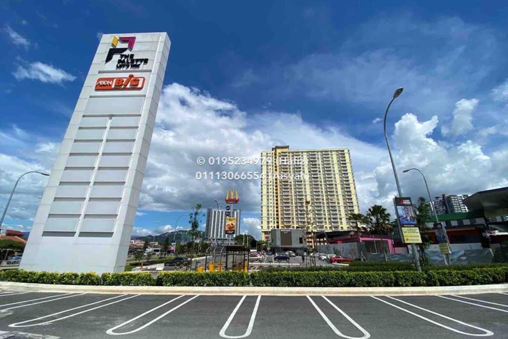 Apartment Pv12 Platinum Lake Condominium *