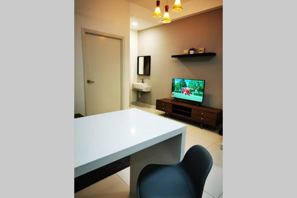 Apartment Happyhome @ Arte Mont Kiara Hartamas Damansara Kuala Lumpur