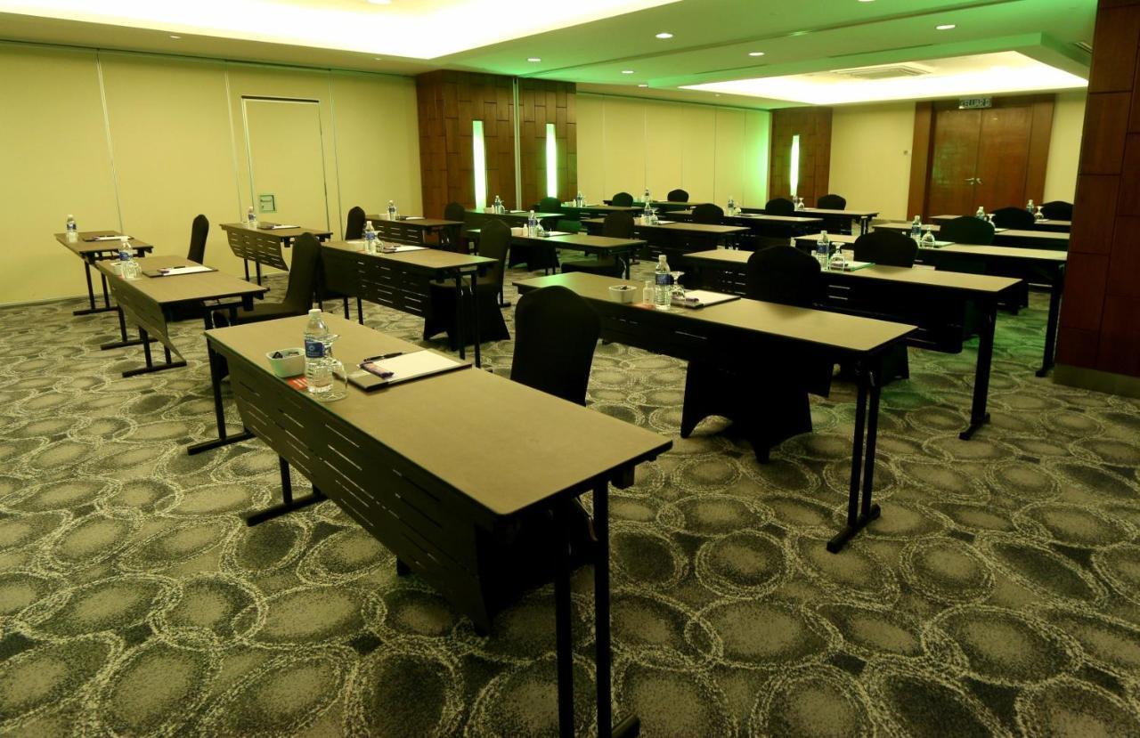 Hotel Perdana Centre 4*
