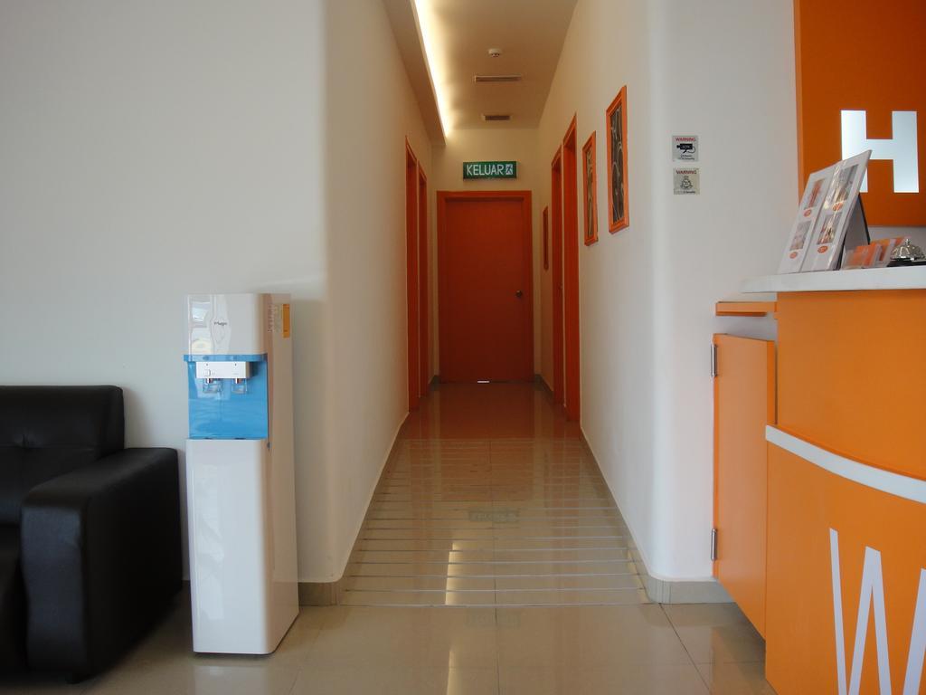 Hotel 1 Kuchai 3*
