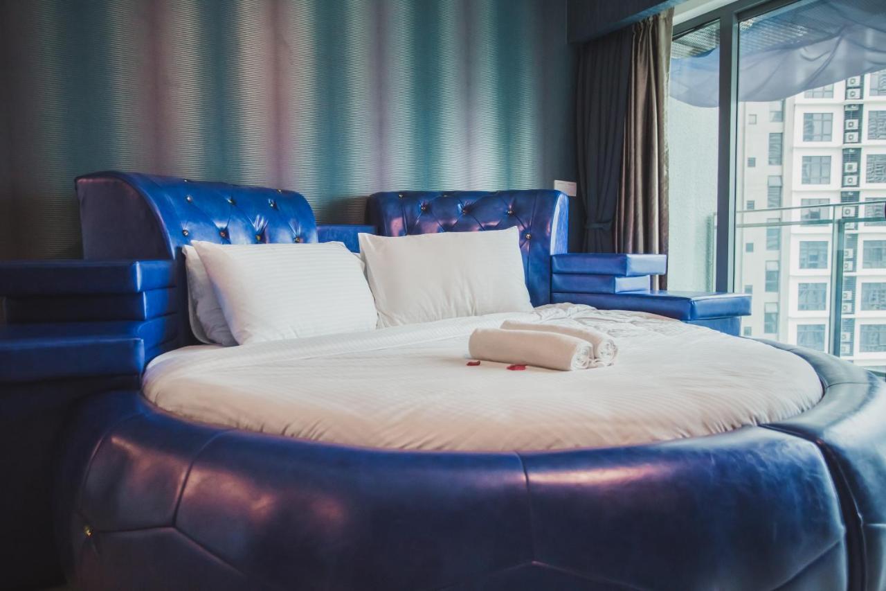 Love Romance Suite