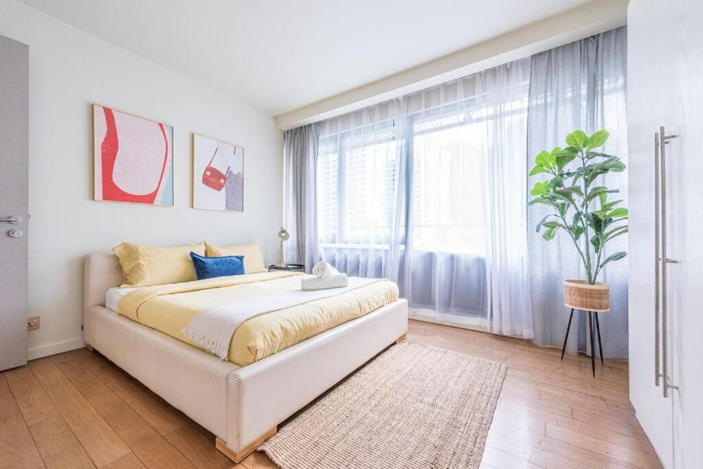 2min Walk To Lot 10, 5 Min To Pavillion 2br 8-2 Wifi 100mbps Apartment