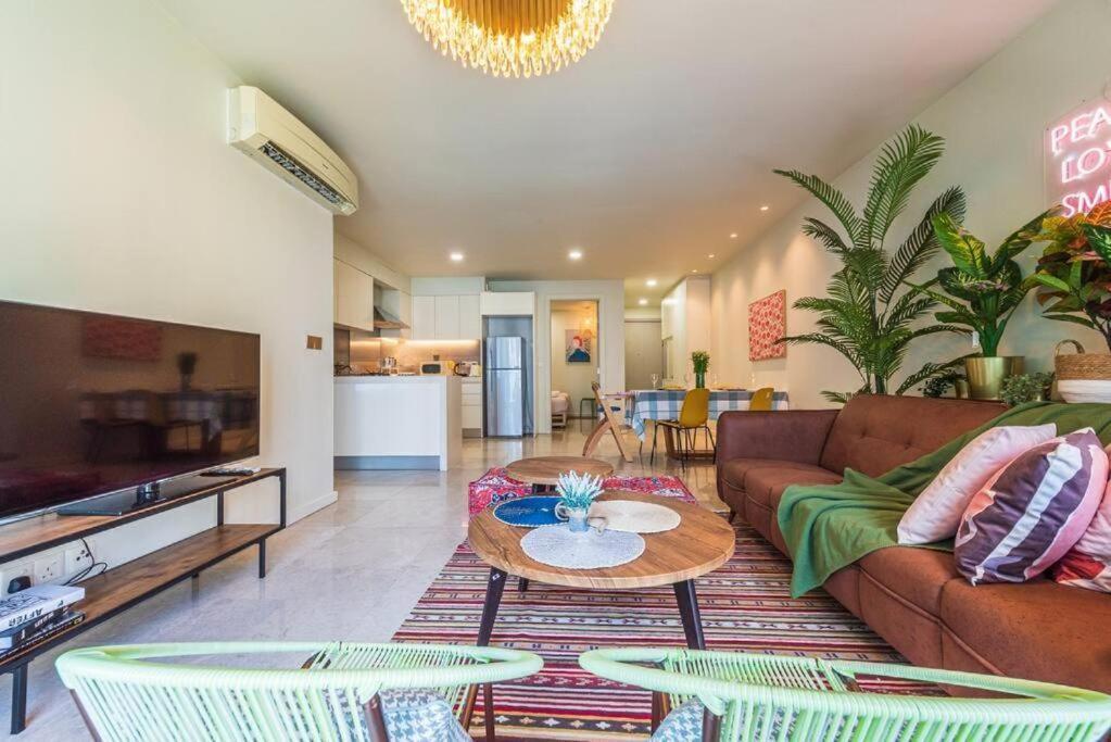Apartment 2min Walk To Lot 10, 5 Min To Pavillion 2br 8-2 Wifi 100mbps *