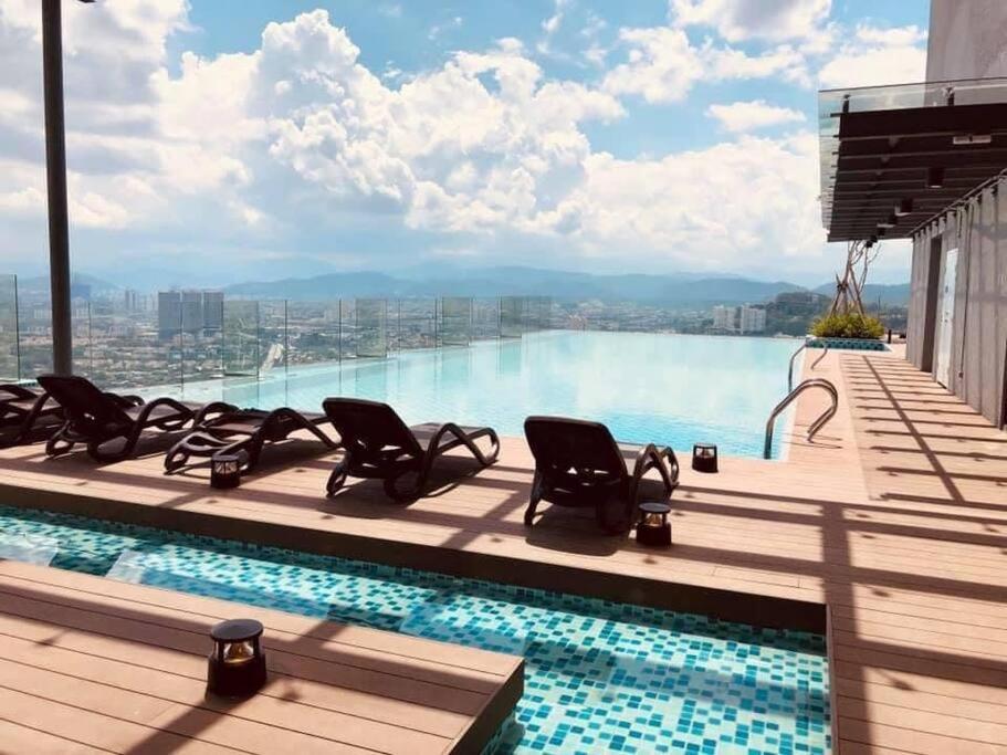 2br 8pax Swingduplexekocherasmall—infinitypool Mrt Apartment *