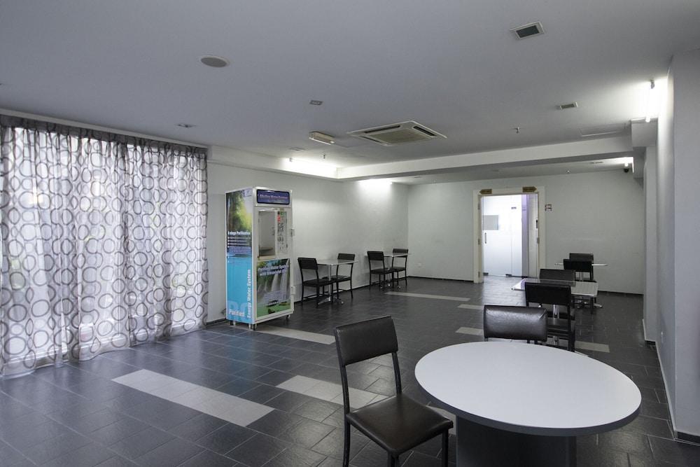 Hotel Campus And 2*