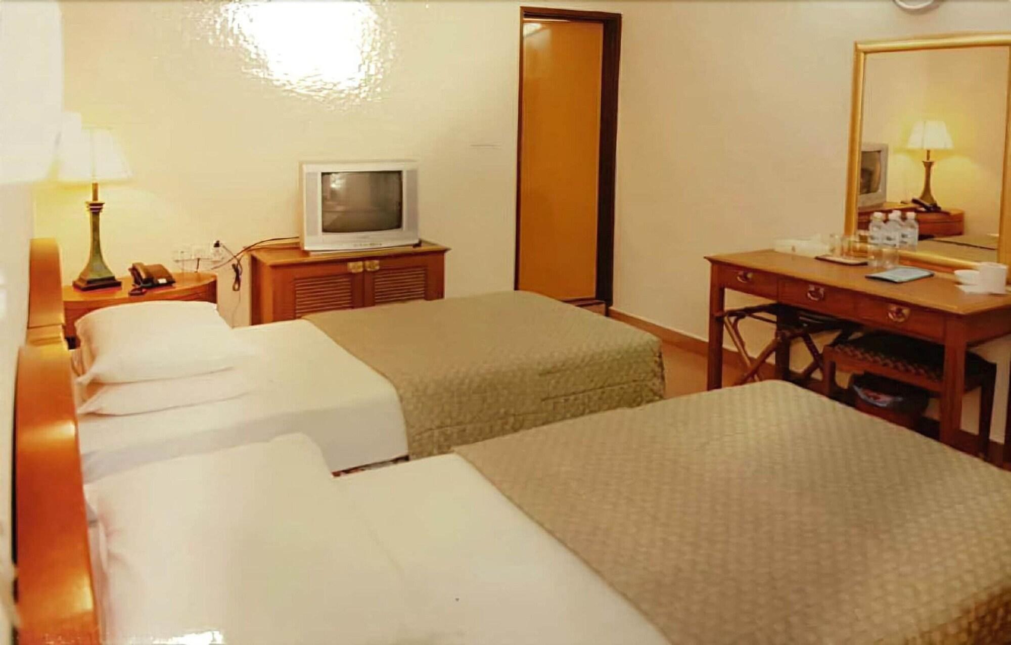Hotel Lotus Family Medan Tuanku 3*