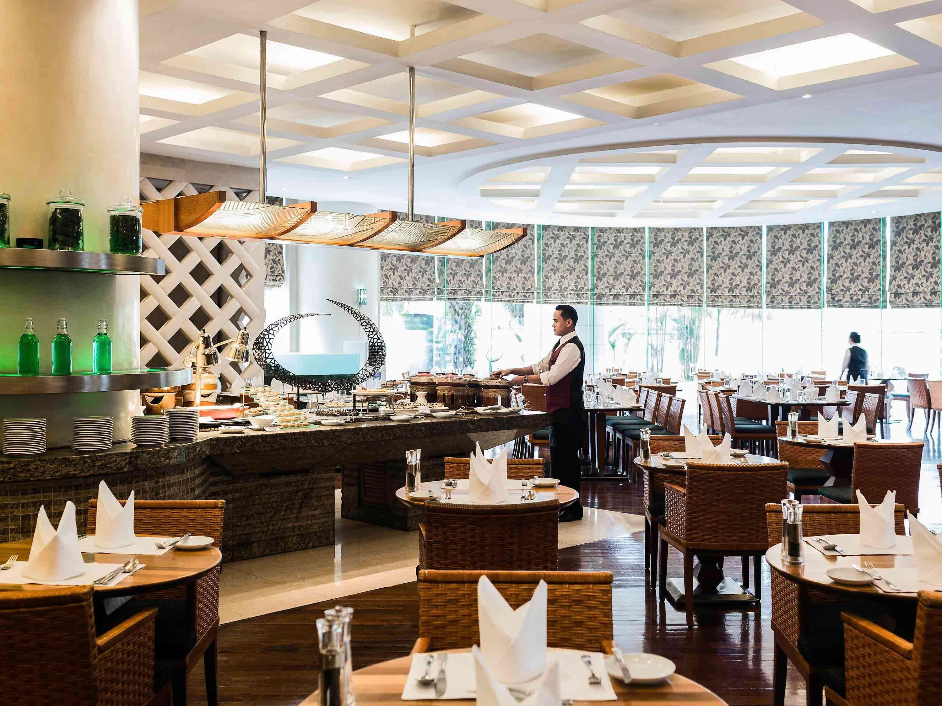 Pullman Centre & Residences 5*