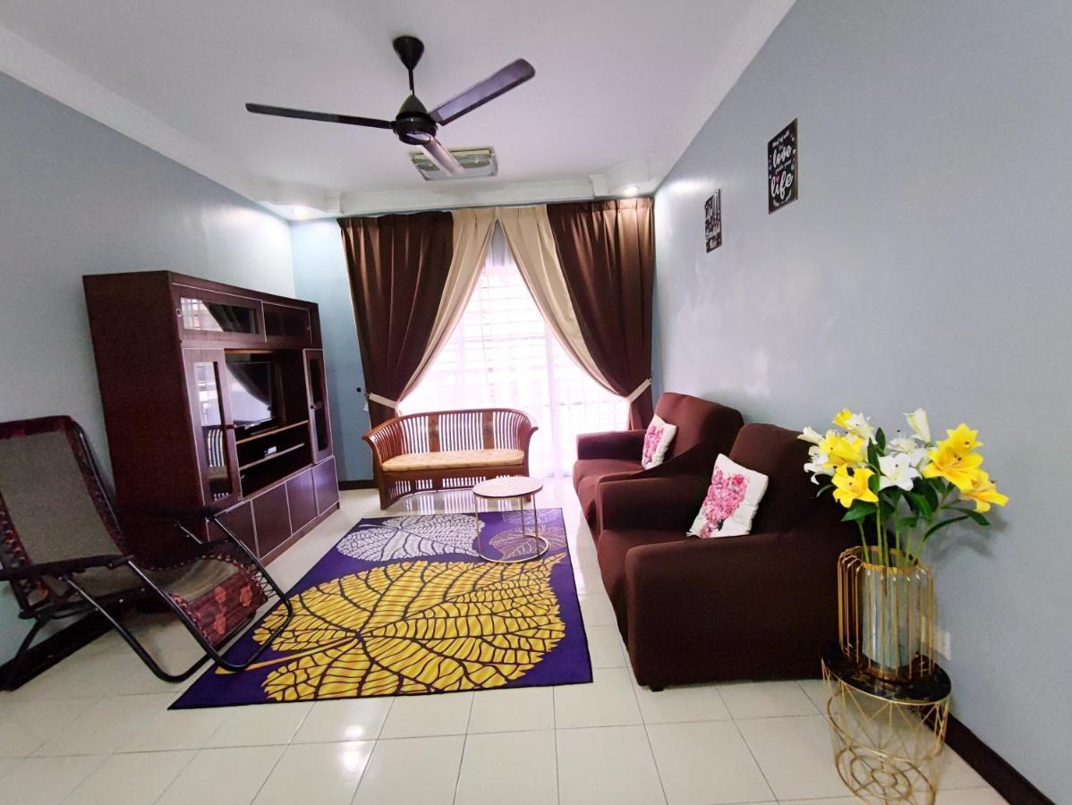 Homestay Kasyaf Hukm Cheras With Wi-fi Homestay
