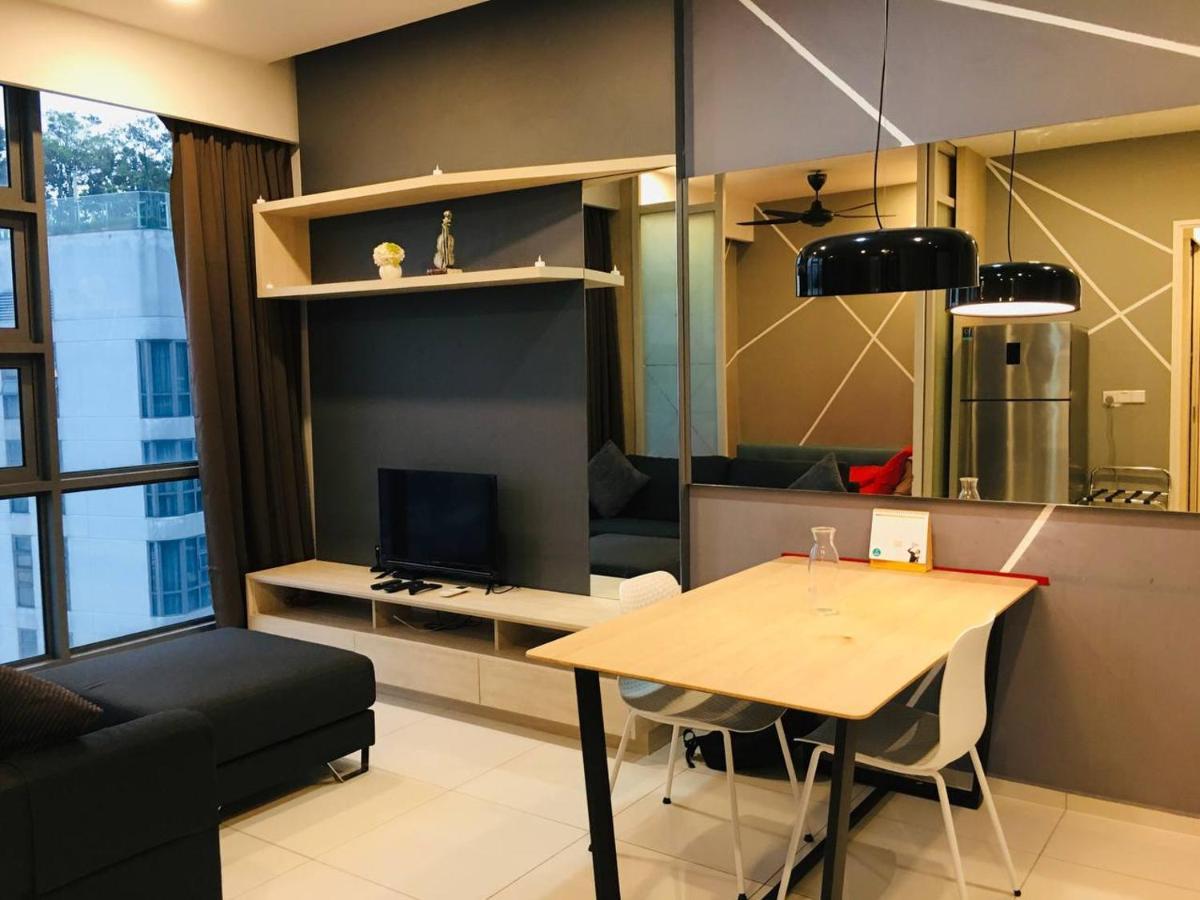 The Robertson By Kl Moonlight Suites Bukit Bintang Bed & Breakfast *