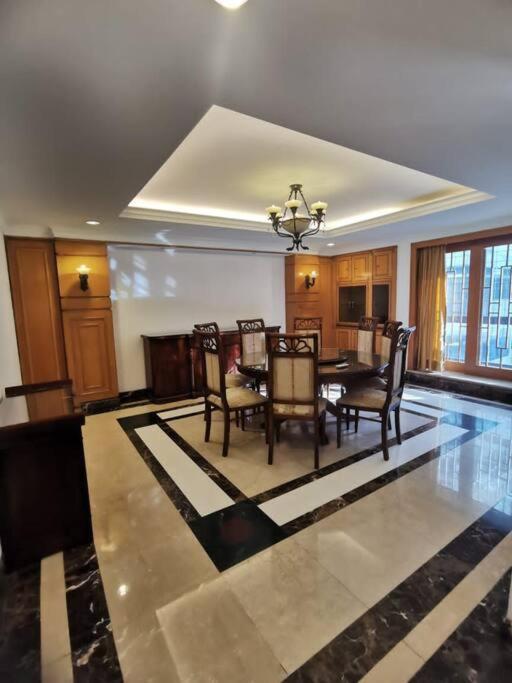 Apartemen Luxurious Spacioushome 17pax Fahrenheit Pavillon Kuala Lumpur