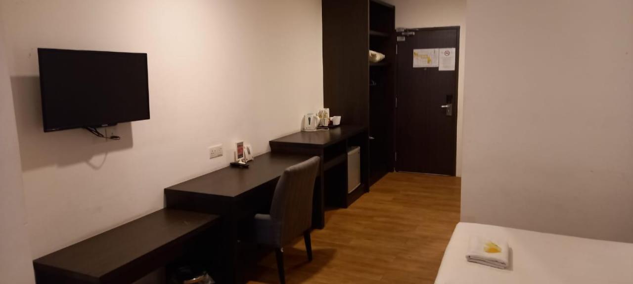 Hotel Cube Signature