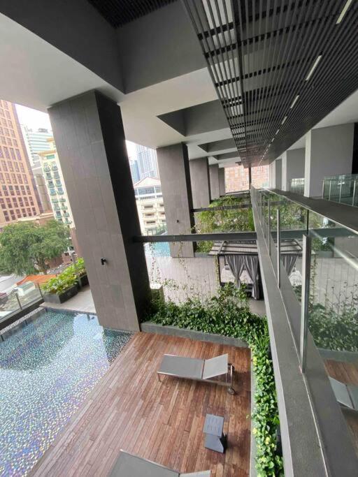 Anggun Modern With Netflix 3mins To Monorail Kl Near Klcc Apartment