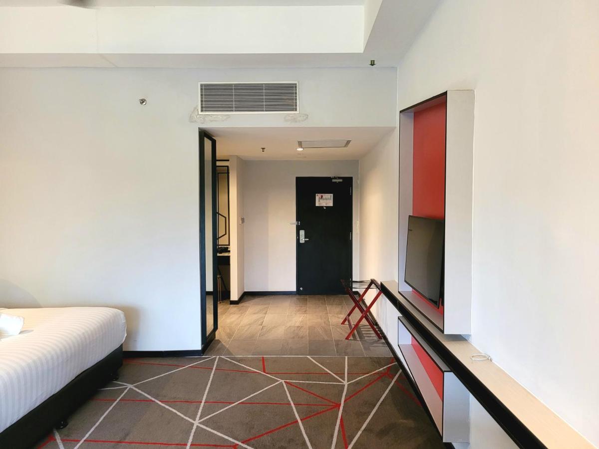 M101 By Asiapex Apartment *