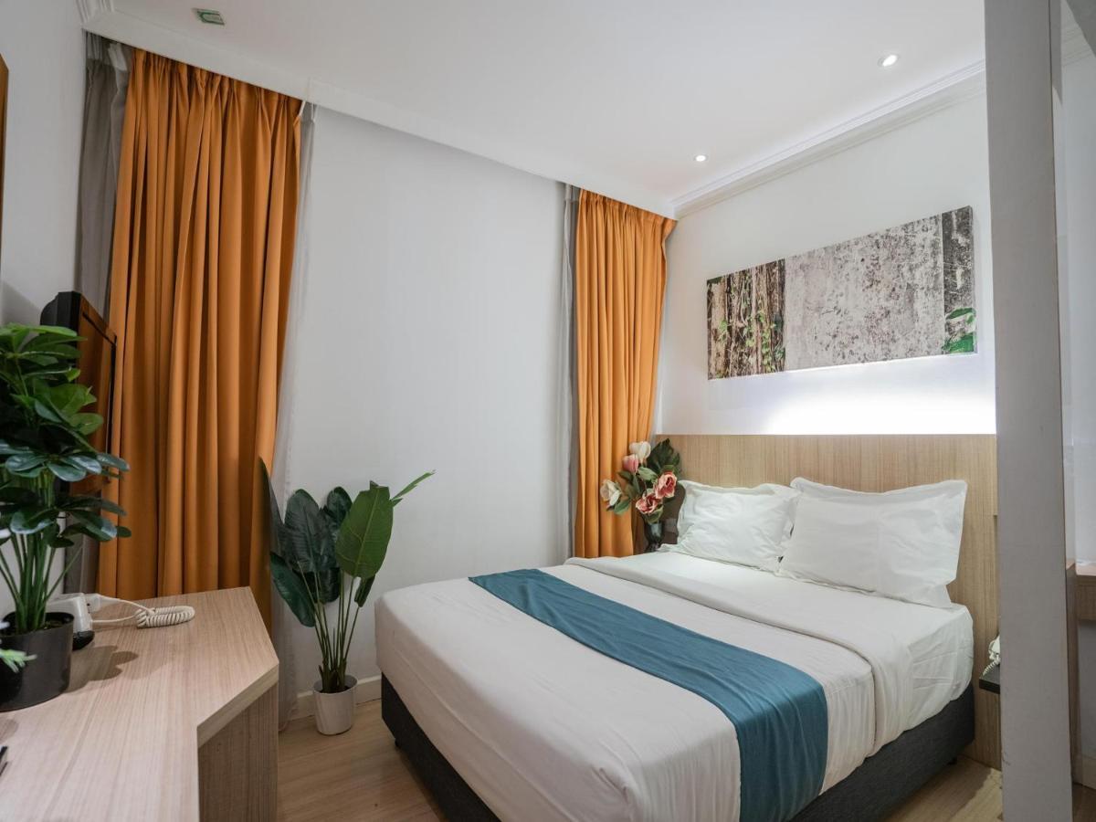 Floresta Chinatown Khách sạn 3*