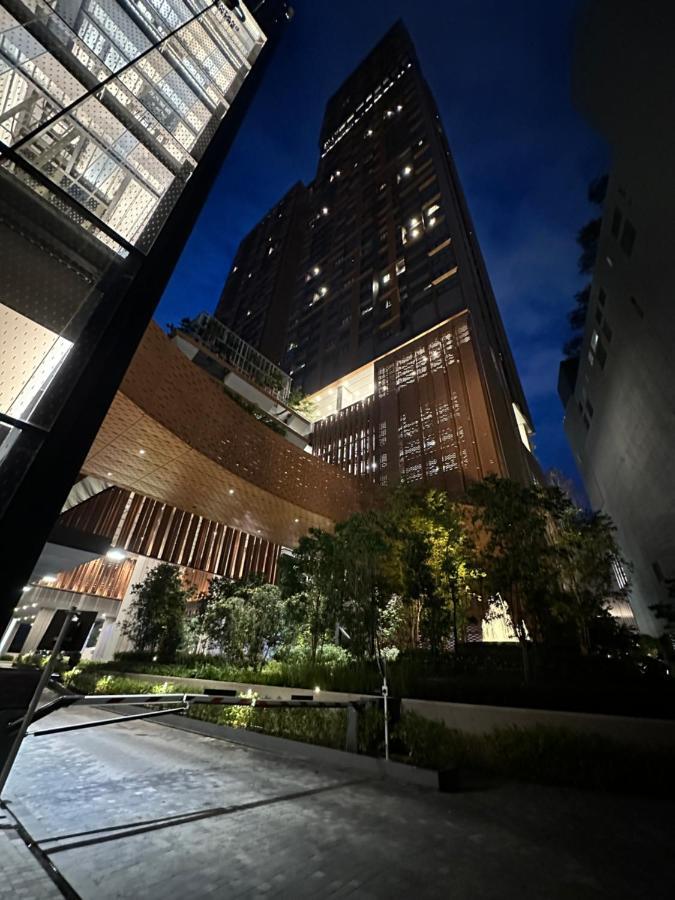 Lucentia Residences Bbcc *