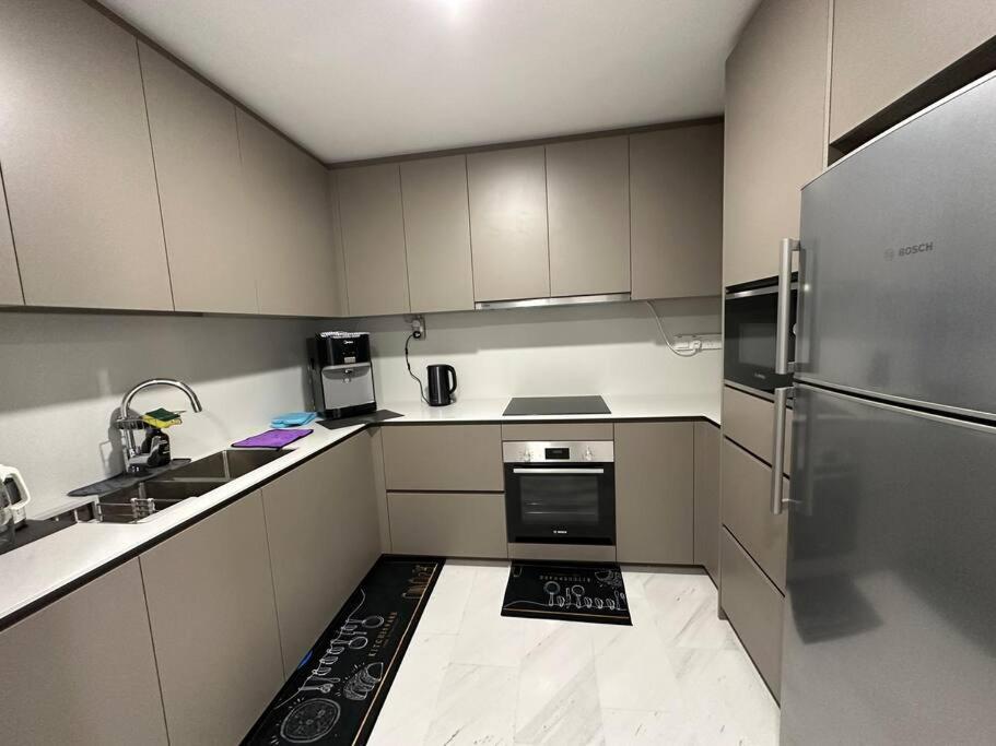 Eaton Residences Apartment *