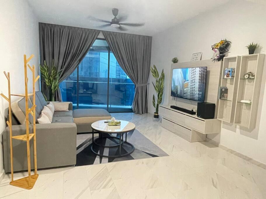 Eaton Residences Apartment *