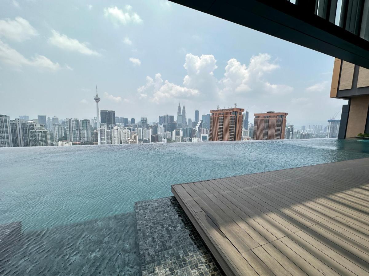 Lucentia Residences Bbcc Apartment