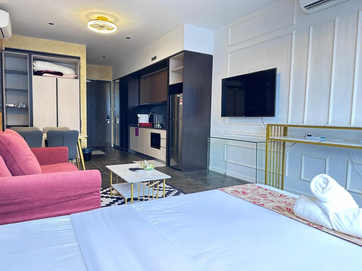 Scarletz Klcc Twin Tower By Purple Orchid Apartemen