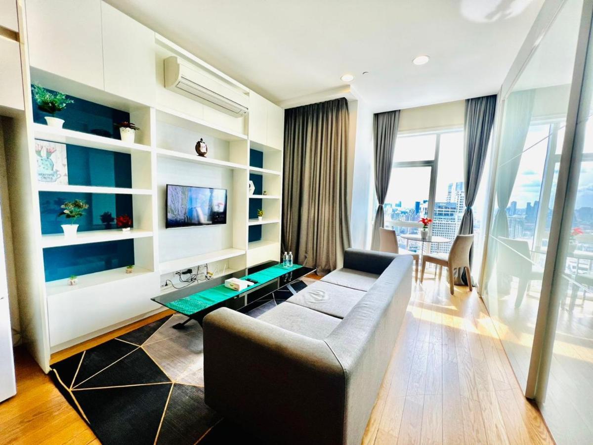 The Platinum Klcc By Cozy White Apartment