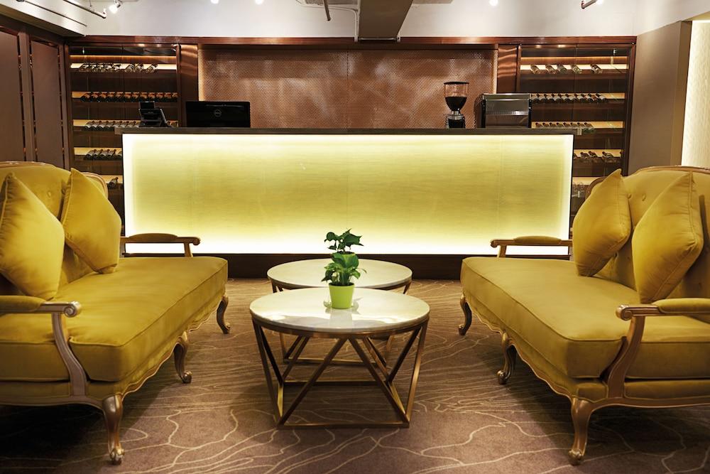 Cosmo Hotel 4*