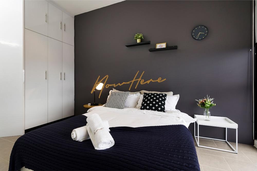 Nowhere Boutique Apartment