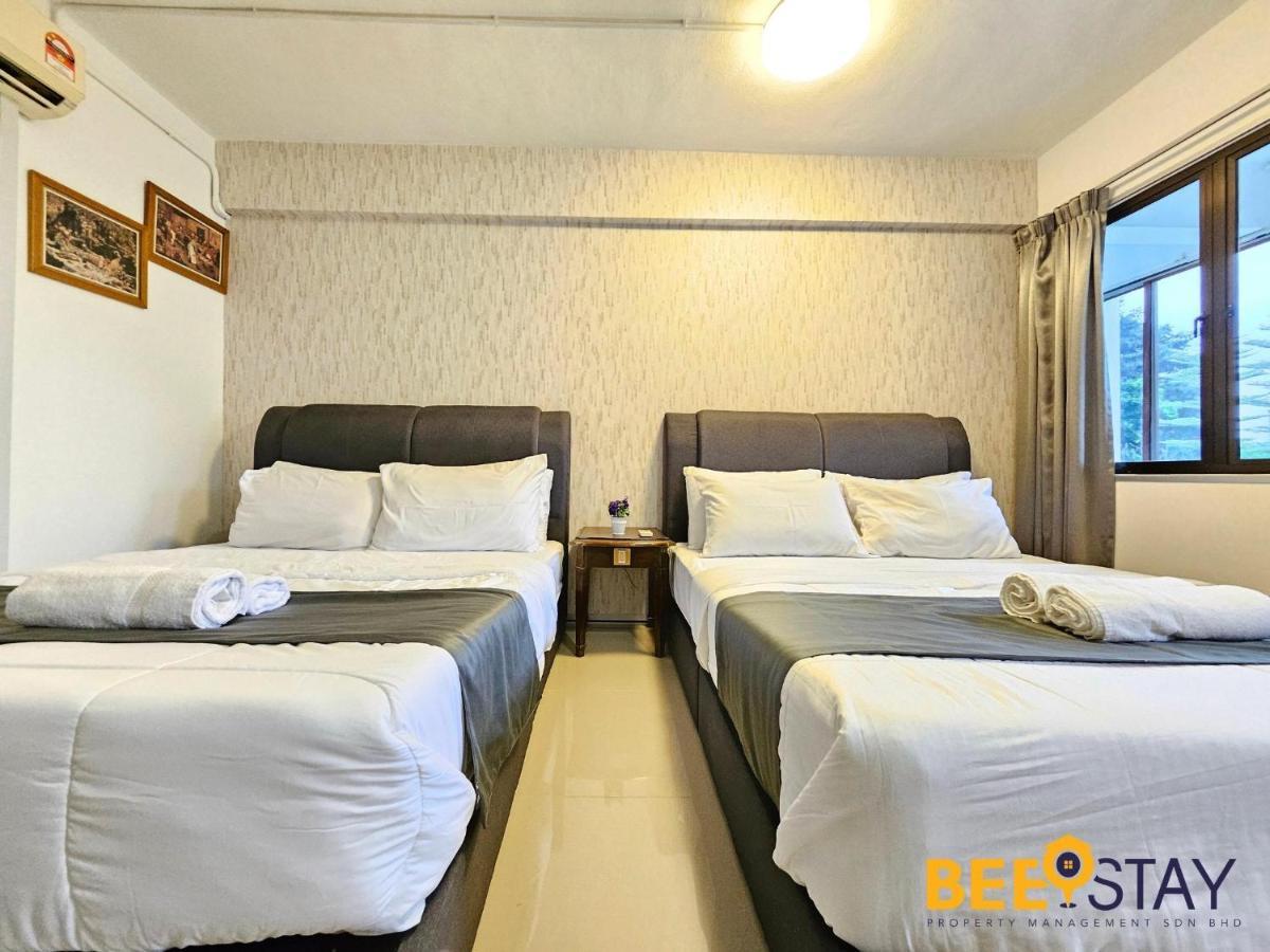 Bangsar Three Storey Luxury Landed House 19pax * Kuala Lumpur