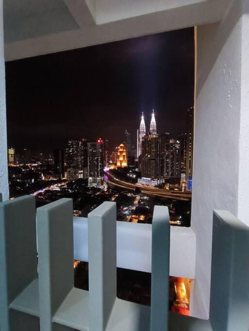 Apartment Cls 16b Klcc Balcony View