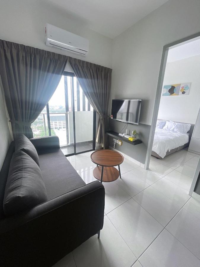 Comfy Wifi Place @manjalara 5min To Desa Park Kuala Lumpur