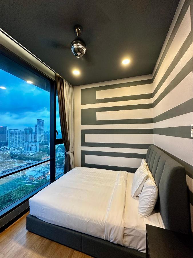 Apartment Grand At Opus