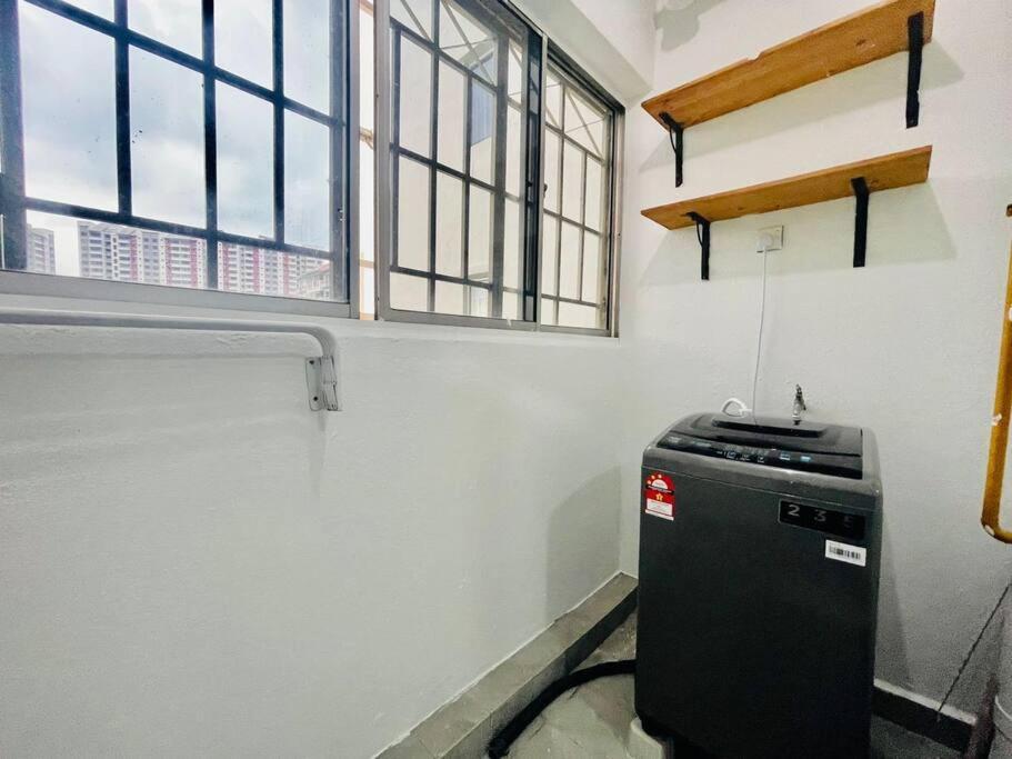8 Pax Near Axiata Arena & Pavilion 2 Apartment *